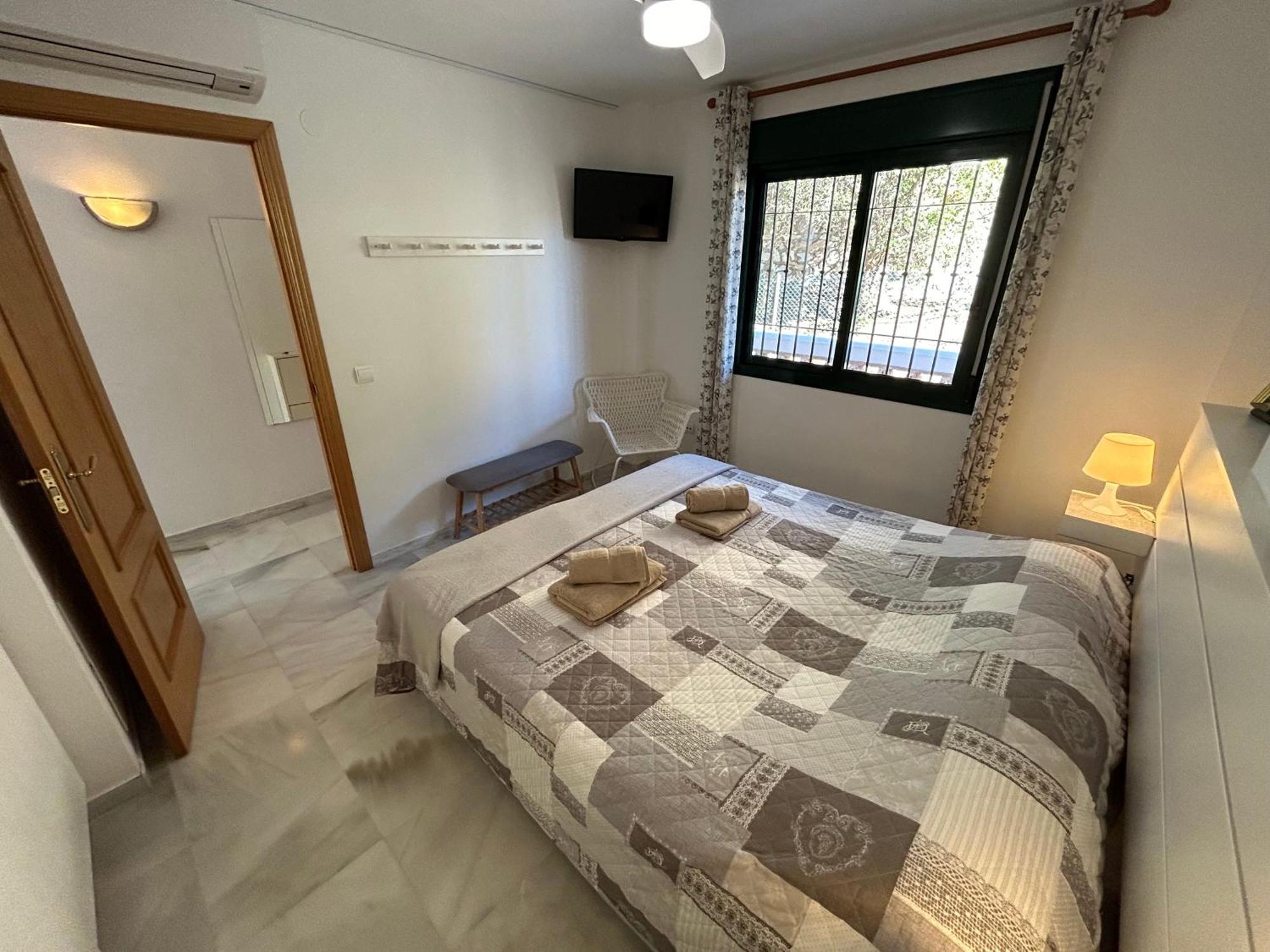 Lejlighed Casa Fortune Sleeps 4 *